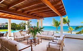Las Verandas Hotel & Villas